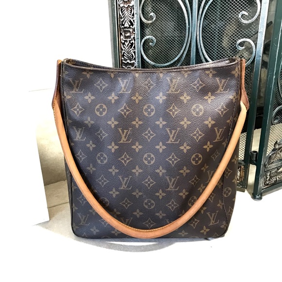Louis Vuitton Handbags - Authentic Louis Vuitton Looping GM Shoulder Bag